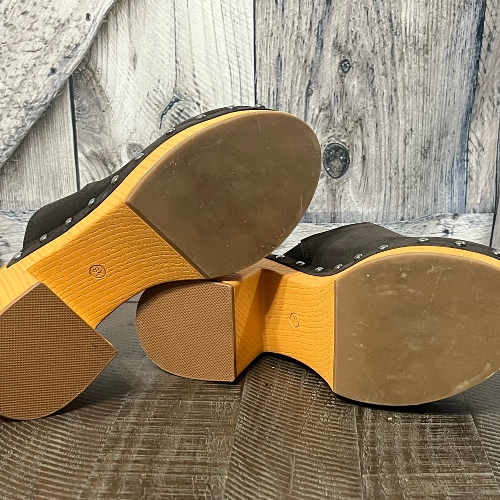 MIA Black and Tan Studded Mules - Picture 3 of 7